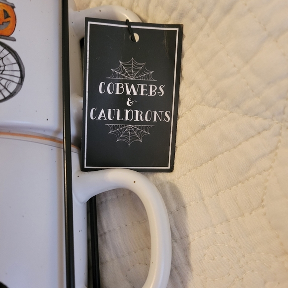 Cobwebs & Cauldrons Halloween Skeleton Coffee Cup Mug Set with Metal Rack - Picture 7 of 7